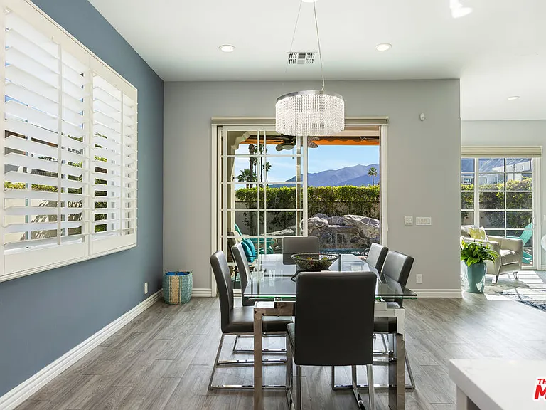 546 N Indian Canyon Dr — Photo 7
