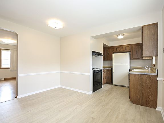 5th image of 10136 Minnick Ave