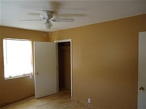 3rd image of 1401 N Sapodilla Ave Ste 1