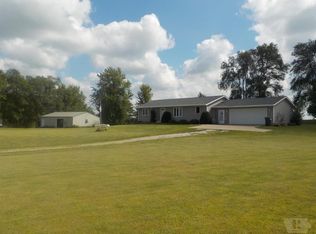 705 Country Ln, New Sharon, IA 50207