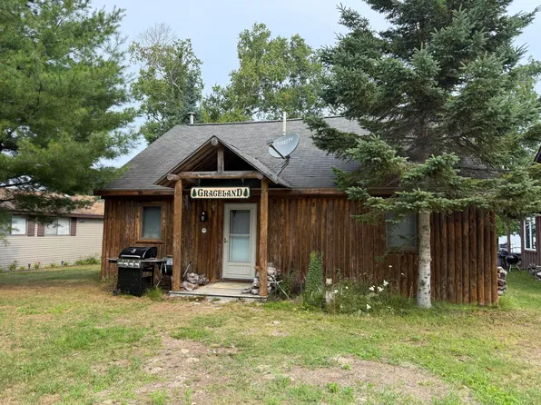 1948 Brown Ct, Gulliver, MI 49840