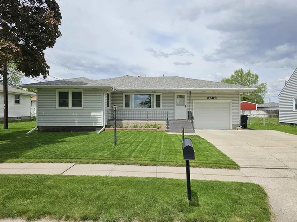 3506 27th St, Columbus, NE 68601