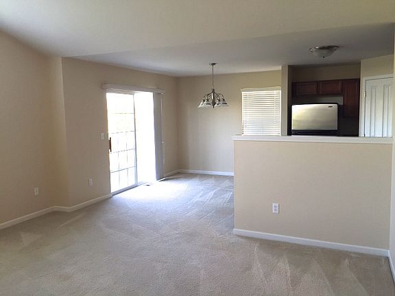 5th image of 47768 Pembroke Dr #120