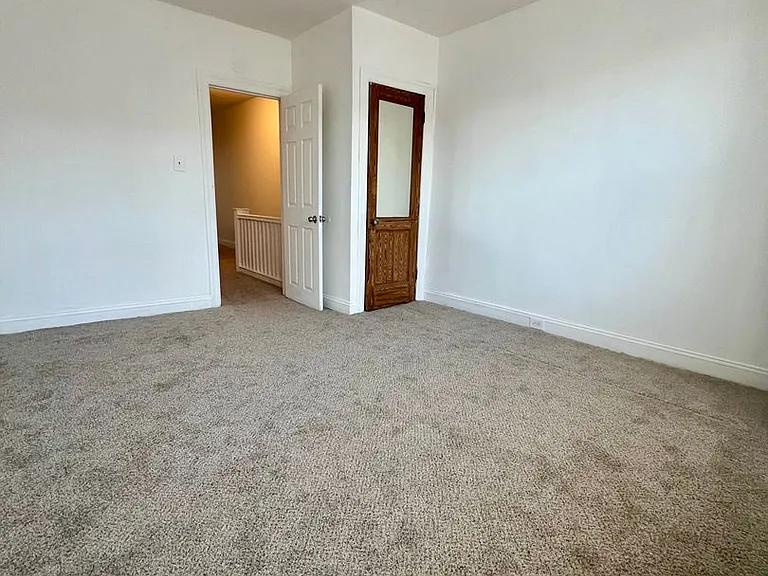 3253 N Dover St — Photo 19