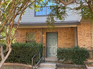 614 W Collins St, Denton, TX 76201
