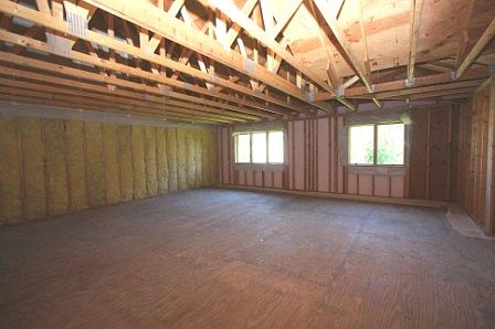 2nd image of 207 Summit Park Dr