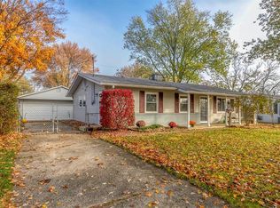 504 Hollybrook Dr, New Whiteland, IN 46184