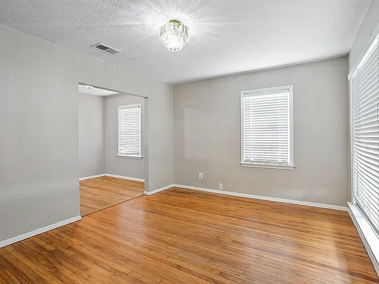 3504 Mission St — Photo 14