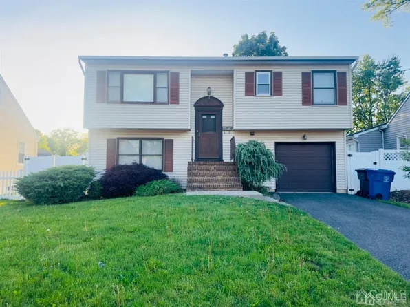 1 Livingston Ave, Avenel, NJ 07001