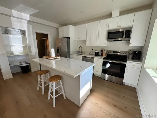 4221 1/2 Vista Way, La Mesa, CA 91941
