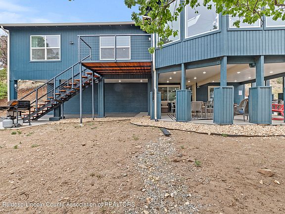 2nd image of 300 Guadalupe St