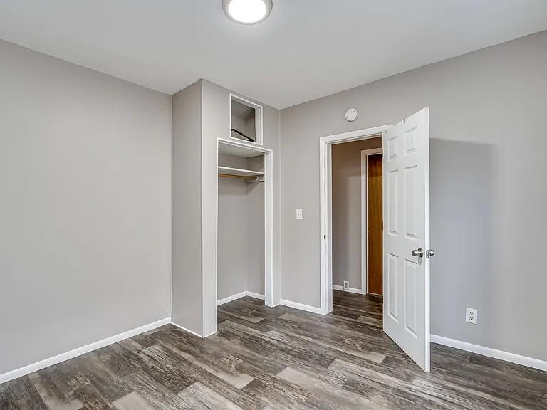 1025 State St — Photo 18