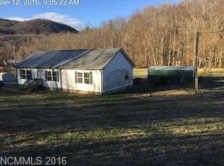 433 Flat Creek Rd, Fairview, NC 28730