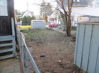 380 Ryerson Ave, Elgin, IL 60123