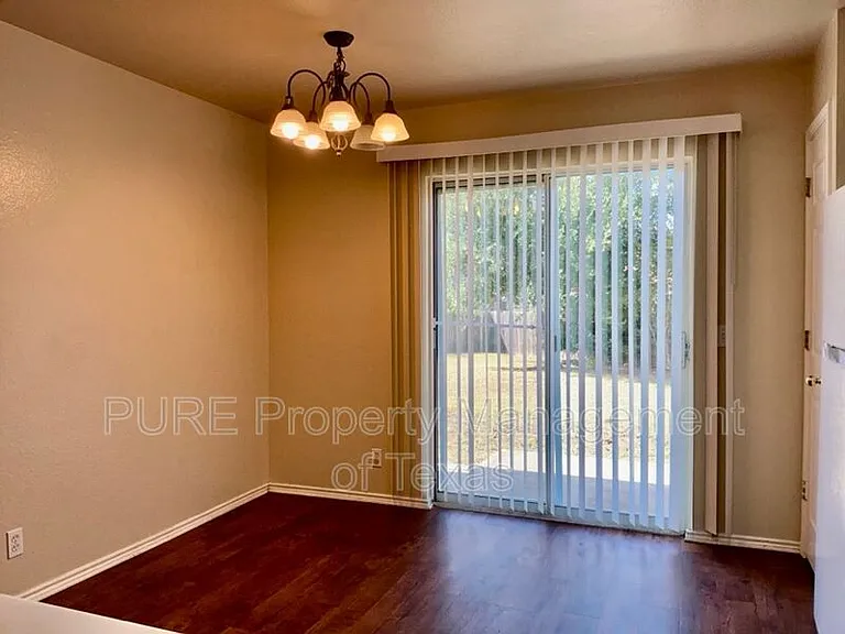 615 Losoya Ct — Photo 6