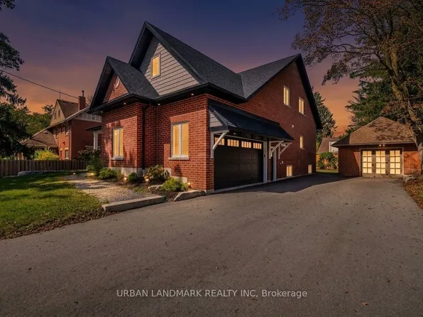 214 Aberdeen Ave, Peterborough, ON K9H 4W7