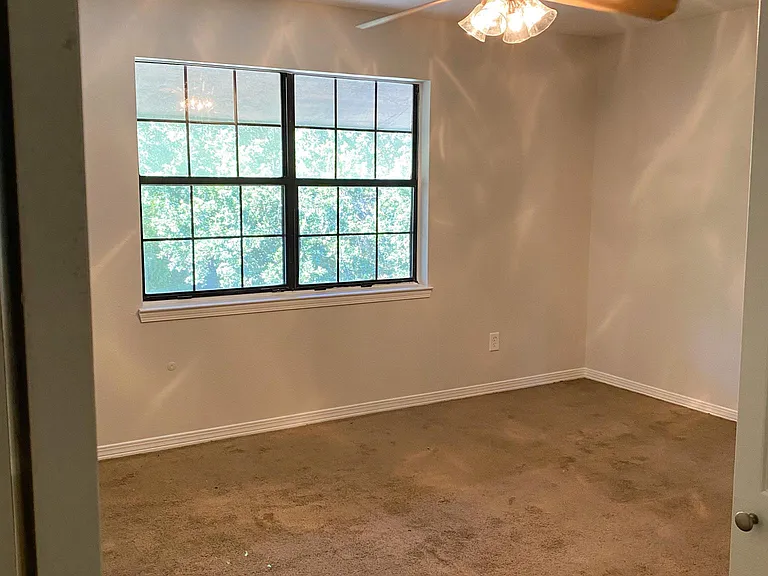 8125 Stonebrook Dr — Photo 13
