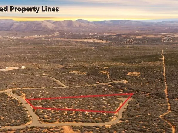 402 E Raider Way, Dewey, AZ 86327