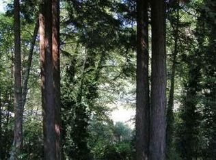 1185 Riverside Dr, Rio Dell, CA 95562