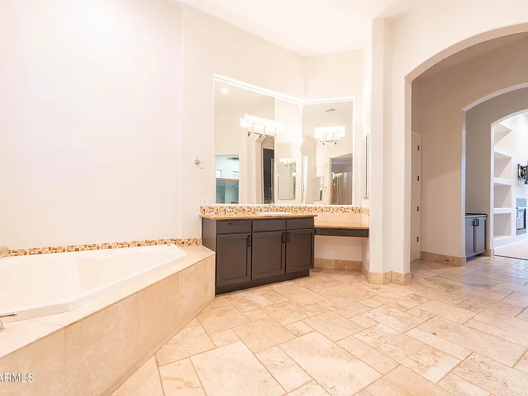 3552 E Jaeger Cir — Photo 18