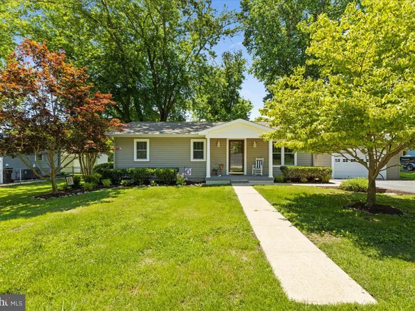 3807 15th St, Chesapeake Beach, MD 20732