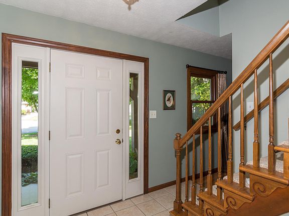 5th image of 847 Winter Ct