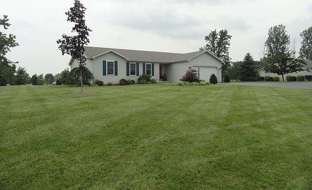 1st image of 25 Whitethorne Ct