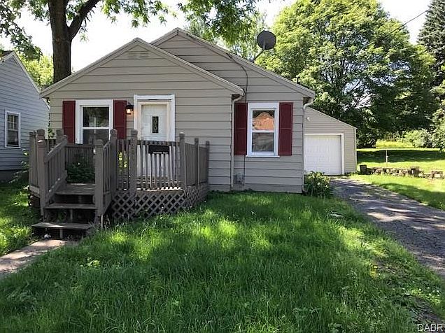 2nd image of 2203 Kenton St