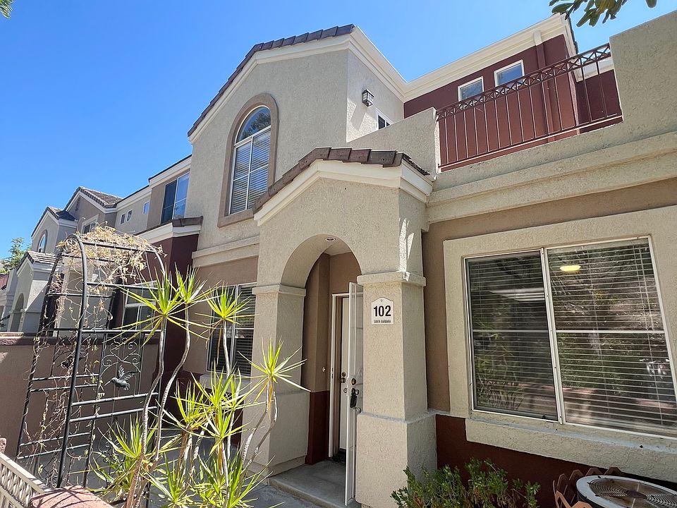 1st image of 102 Santa Barbara Ct