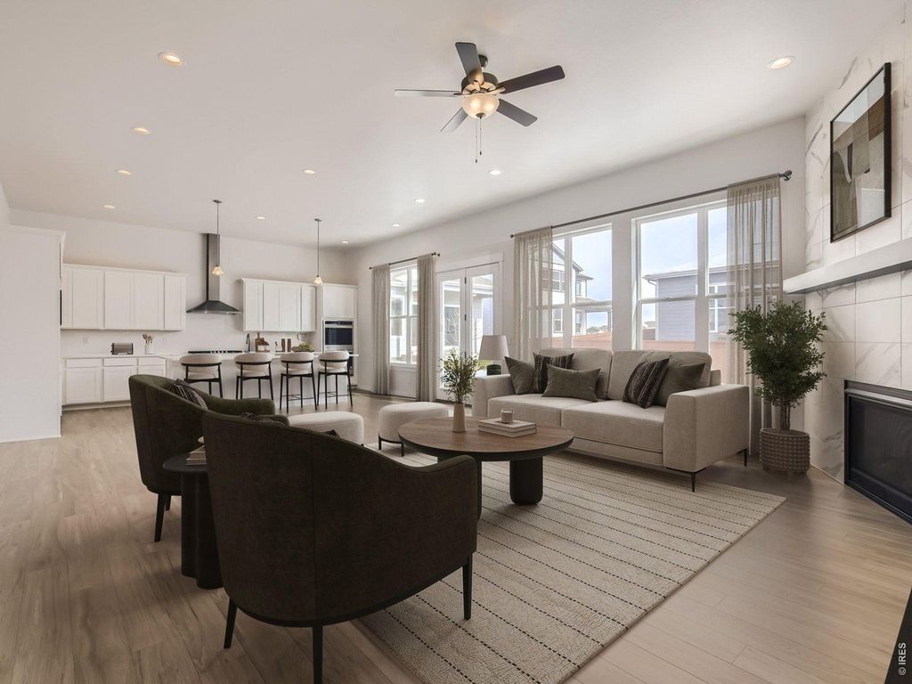 2071 Dusk Ct