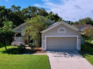2003 Leichester St, Valrico, FL 33594