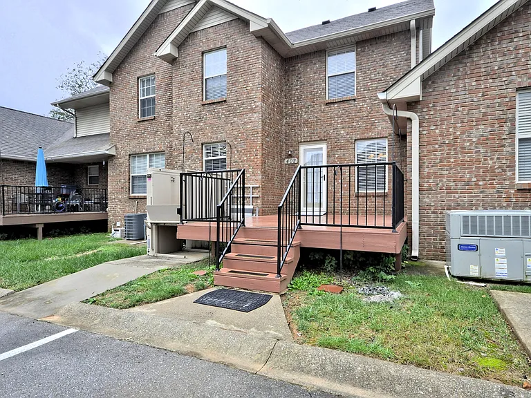 135 Excell Rd #402 — Photo 36