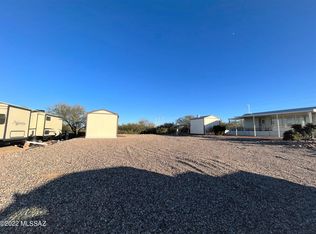 1030 S Barrel Cactus Rdg, Benson, AZ 85602