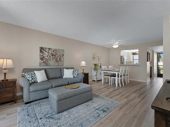 4346 27th CT SW #105, NAPLES, FL 34116