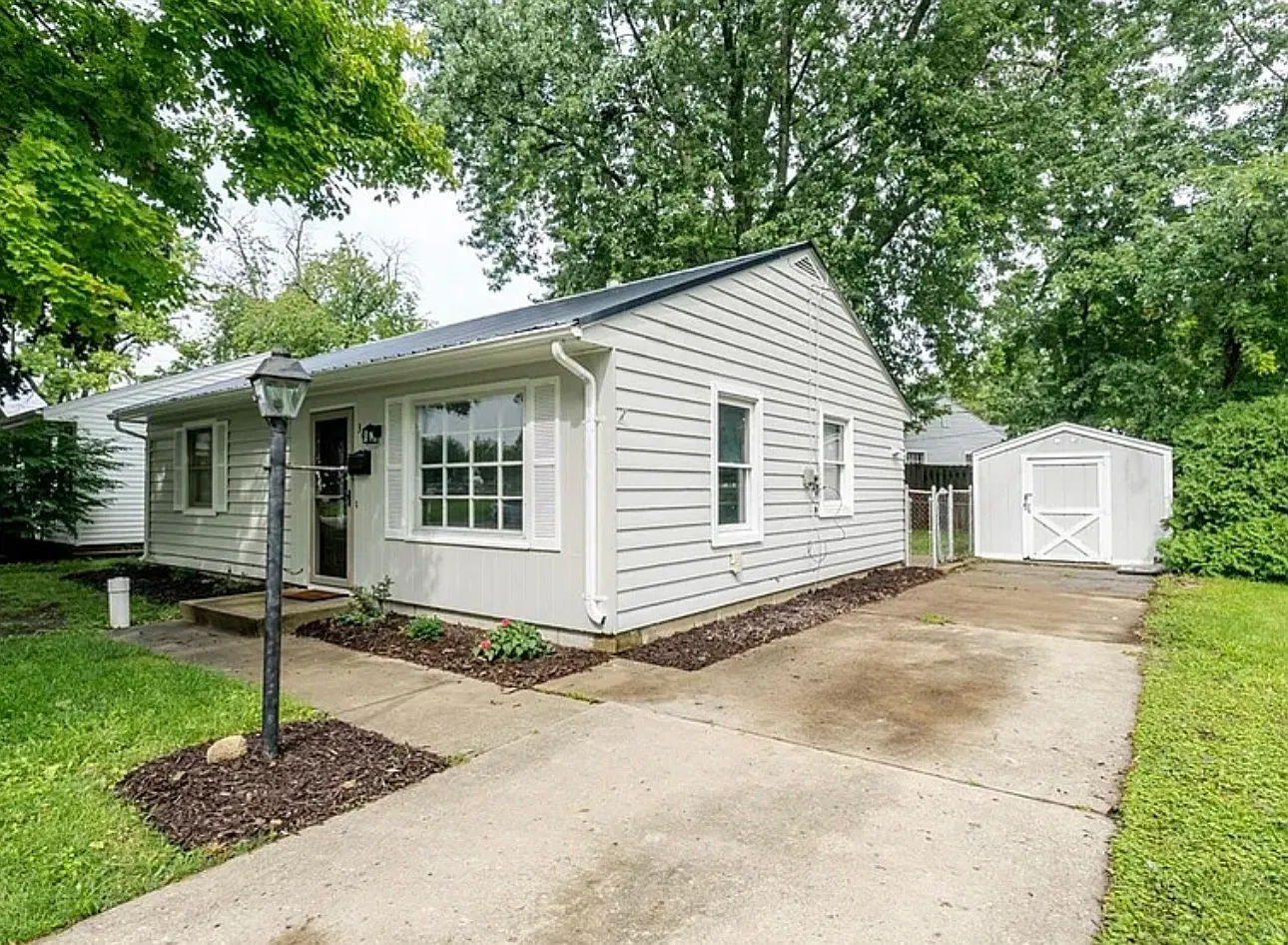 2 bed, 900 sqft, $1,675 — Photo 1
