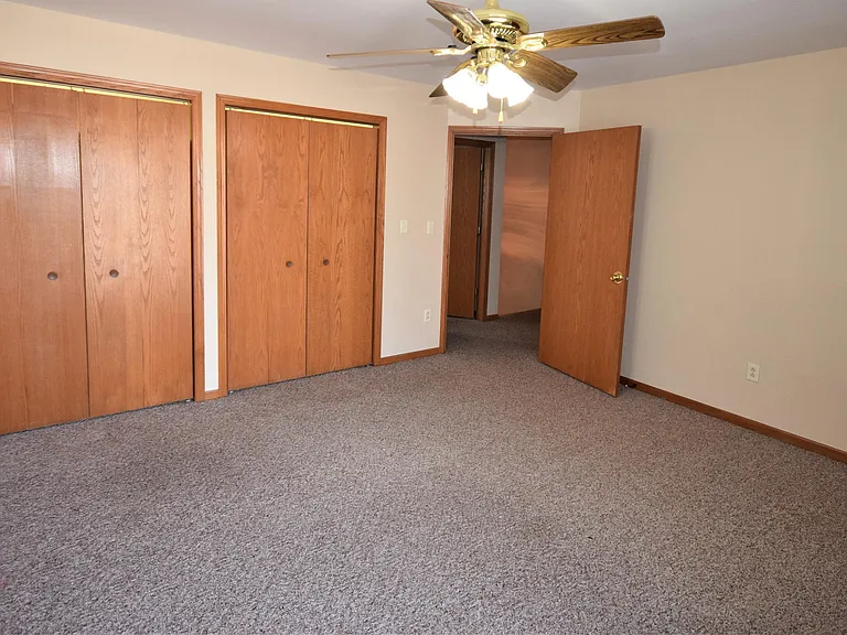 420 Preston Ln — Photo 9
