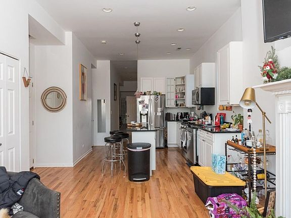 3rd image of 1753 W Chicago Ave #2H