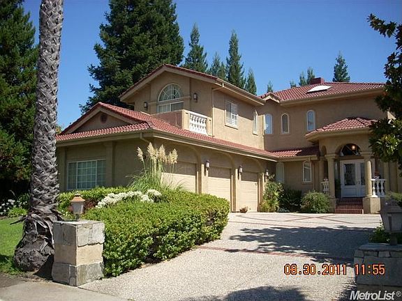 2nd image of 258 Cascade Falls Dr