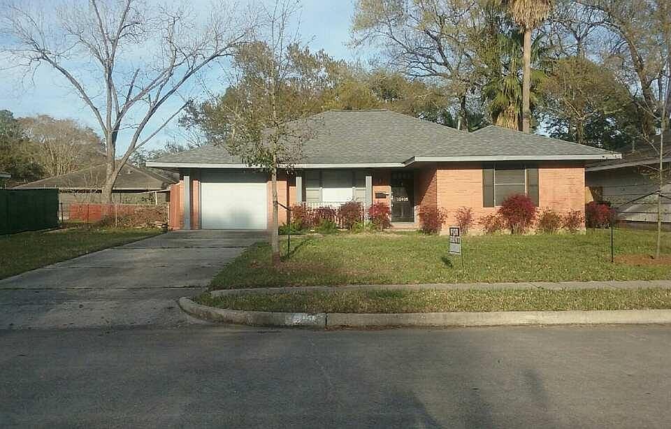 1st image of 10405 Woodwind Dr