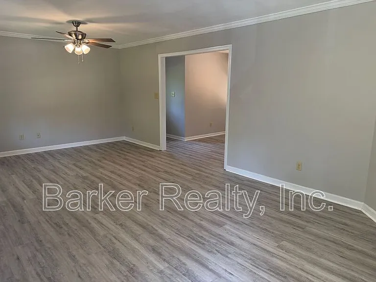 12019 Holmes Hollow Rd — Photo 11