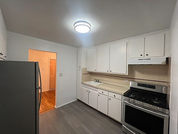 5th image of 241-20 Northern Blvd #4E
