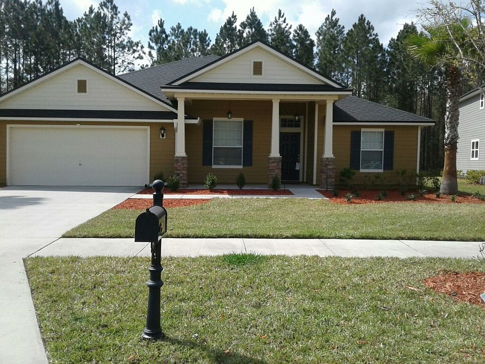 1st image of 79933 Plummers Creek Dr