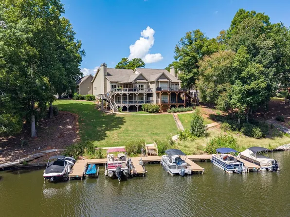 1602 Vintage Club Dr, Greensboro, GA 30642