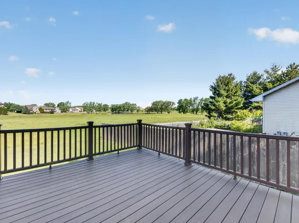 137 Lynne Trl, Oregon, WI 53575