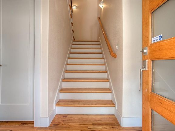 4th image of 309 Templeton Dr