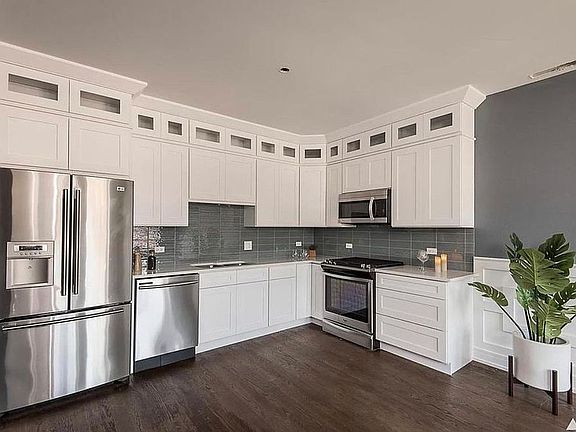 4th image of 5430-32 S Indiana Ave #14