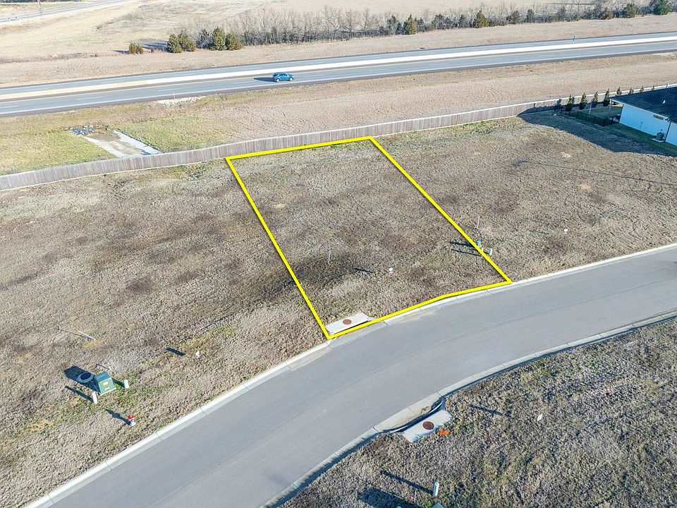 1st image of 919 N Speyside Cir