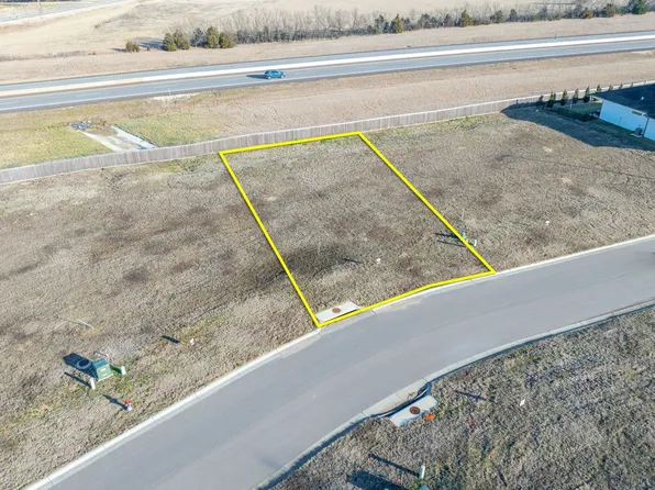 919 N Speyside Cir, Andover, KS 67002