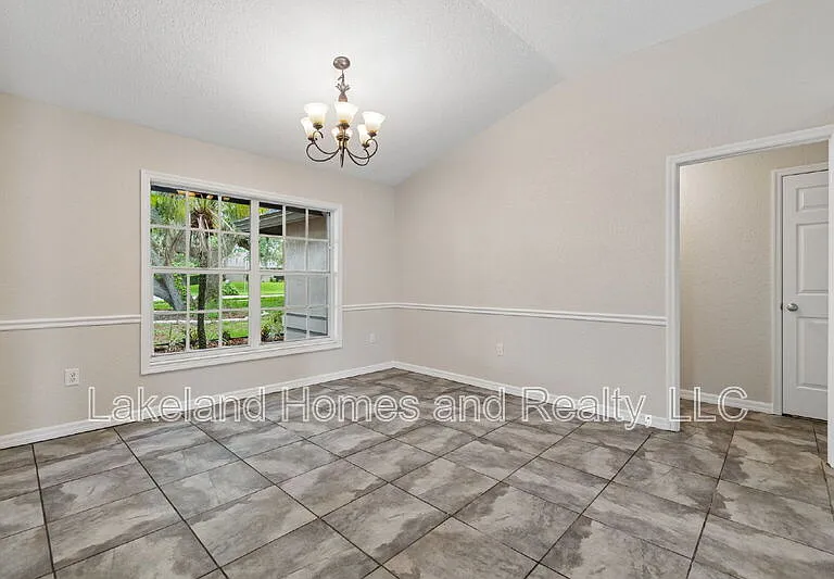 95 Woodside Dr — Photo 10