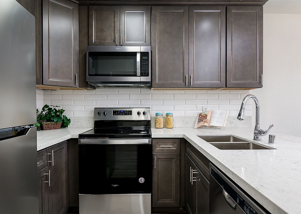 1st image of 589 N Johnson Ave Unit 206